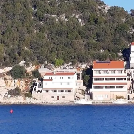 Apartmani Lesic Zaklopatica Lastovo Exterior photo