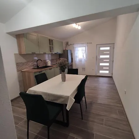 Apartmani Lesic Zaklopatica Lastovo Exterior photo